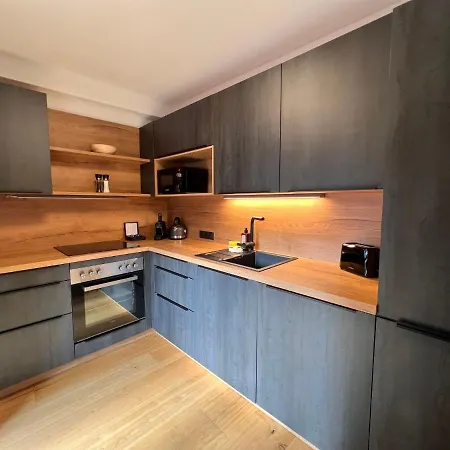 Апартаменти Superior Bergblick 14 By Interhome